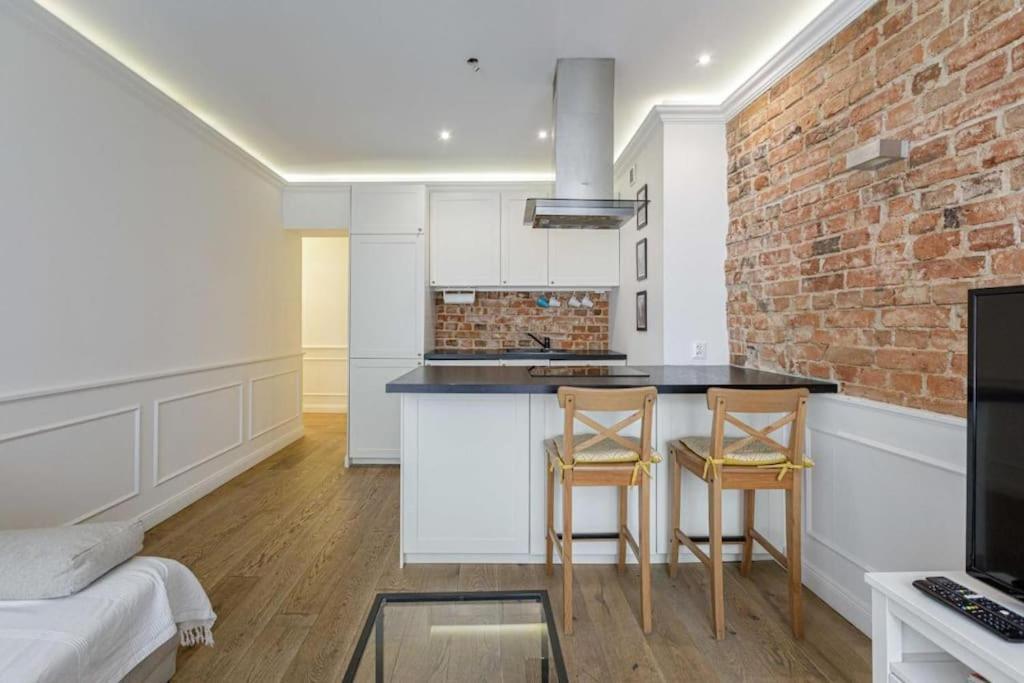 Central Wroclaw Apartment - City Center - Bright And Cozy - U11 Εξωτερικό φωτογραφία